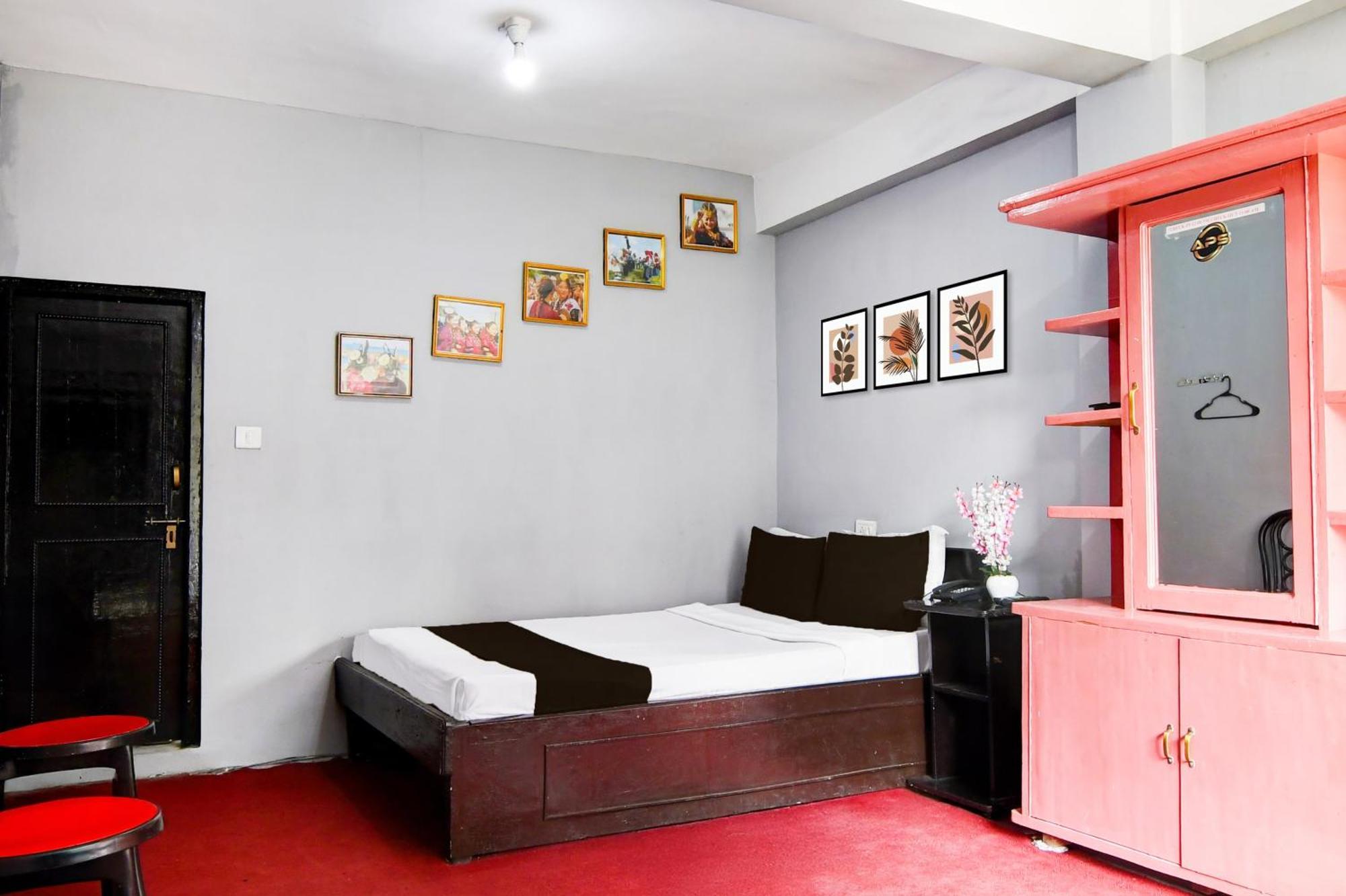 OYO 35738 Aps Homestay Ghum Luaran gambar