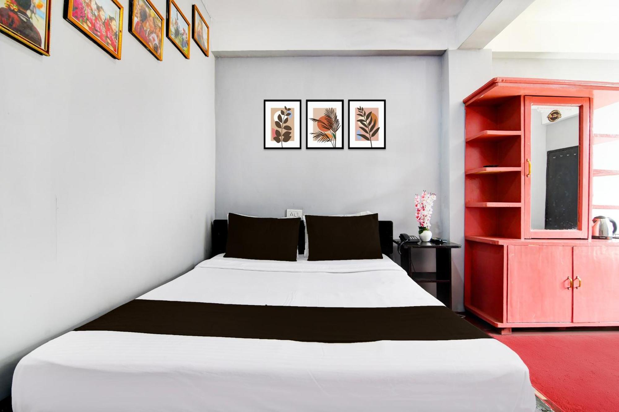 OYO 35738 Aps Homestay Ghum Luaran gambar